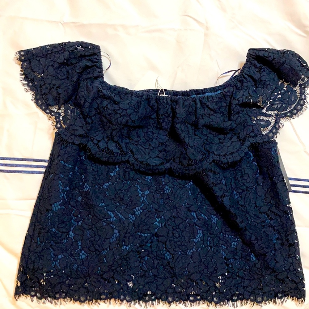 Brand: Olivia Grey Size: Large. NEVER WORN!